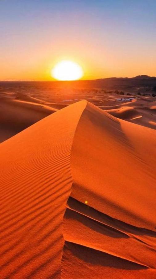 L'Homme Du Desert A Мерзуга Экстерьер фото